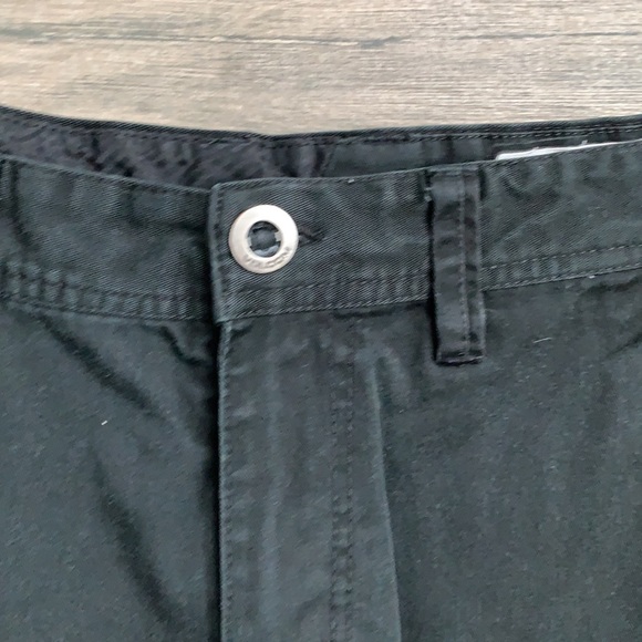 Volcom black shorts - Picture 2 of 7